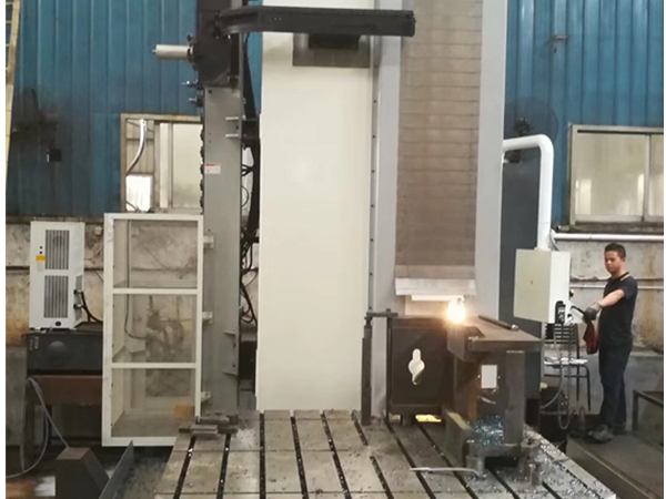 臺(tái)灣遠(yuǎn)東4米CNC臥式龍門加工中心